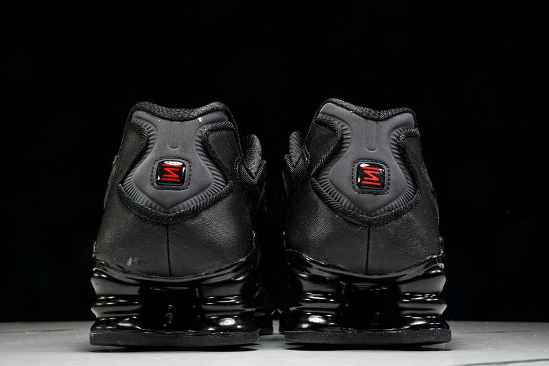 Nike Shox “Metalic Hematite”