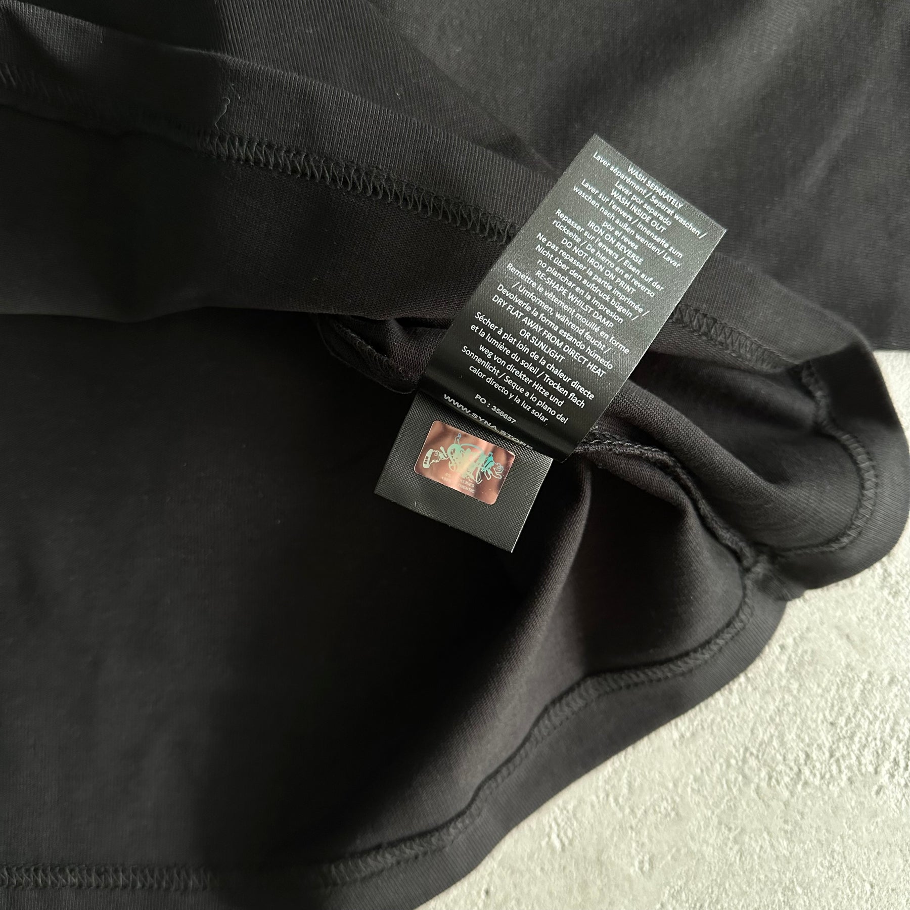 Suéter Syna World “Hazard LS”