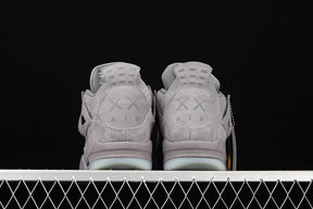Air jordan 4 x Kaws