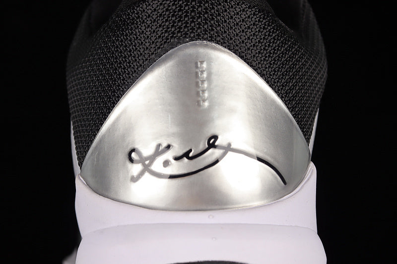 Nike Kobe 5 “Metallic Silver”