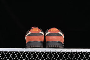 Dunk “Red Panda”