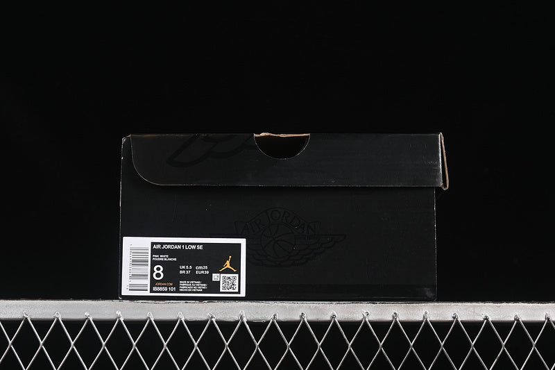 Air Jordan 1 Low "Light Soft Pink”