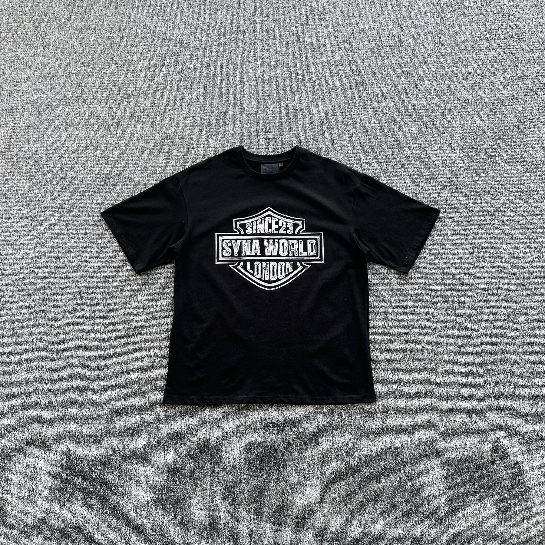 Camisa Syna World “CHRME BDGE”