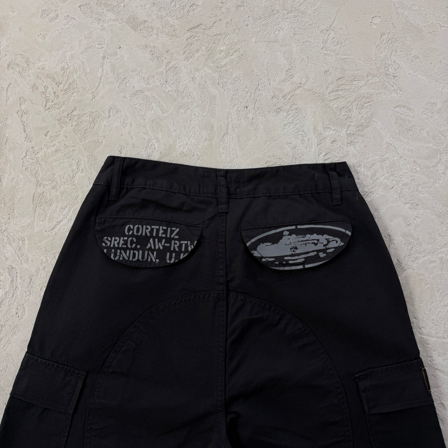 Shorts Corteiz “Guerillaz Cargo Block”