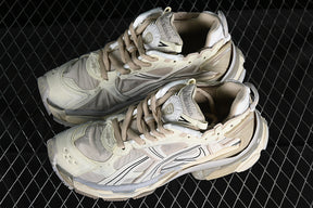 Balenciaga Runner Led ”Worn-Out”