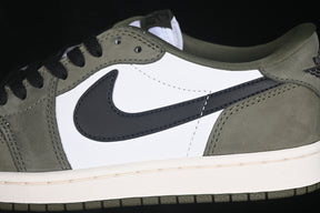Air Jordan 1 Low "Medium Olive”