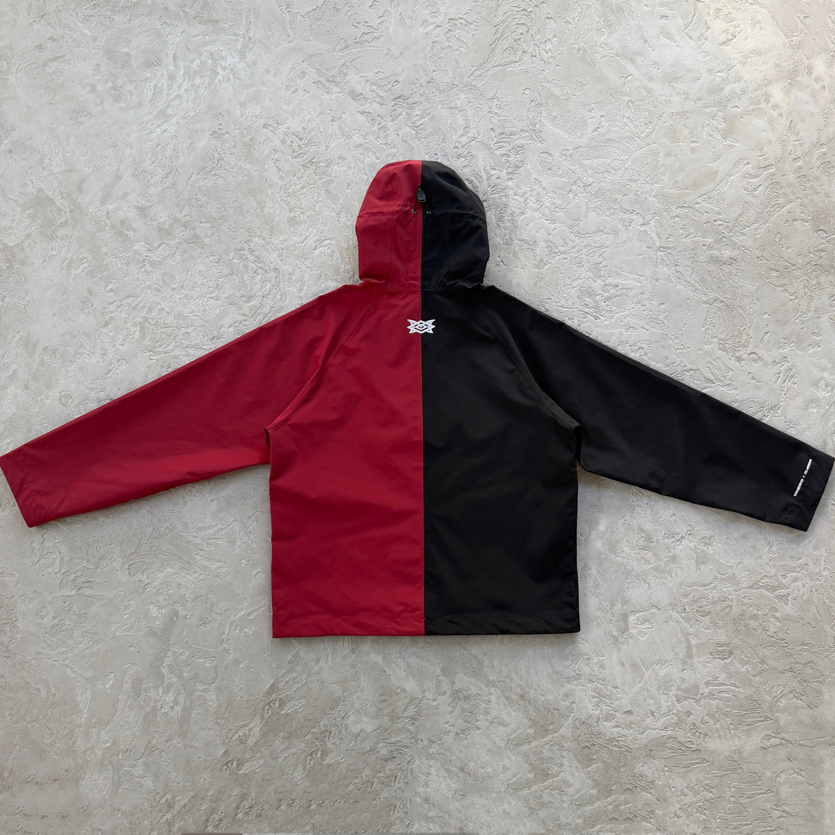 Corta Vento Mertra “Water Reactive ” ( Pova D'água ) ( Vermelho e Preto )