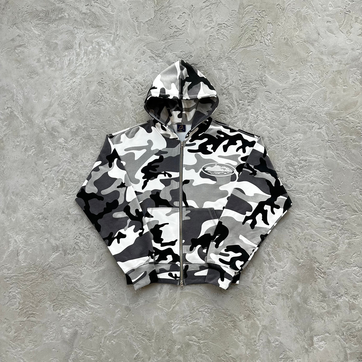 Conjunto Corteiz “Island Puff Print” (Artic Camo)