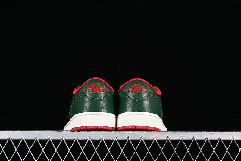 Air Jordan 1 Low "Gorge Green”