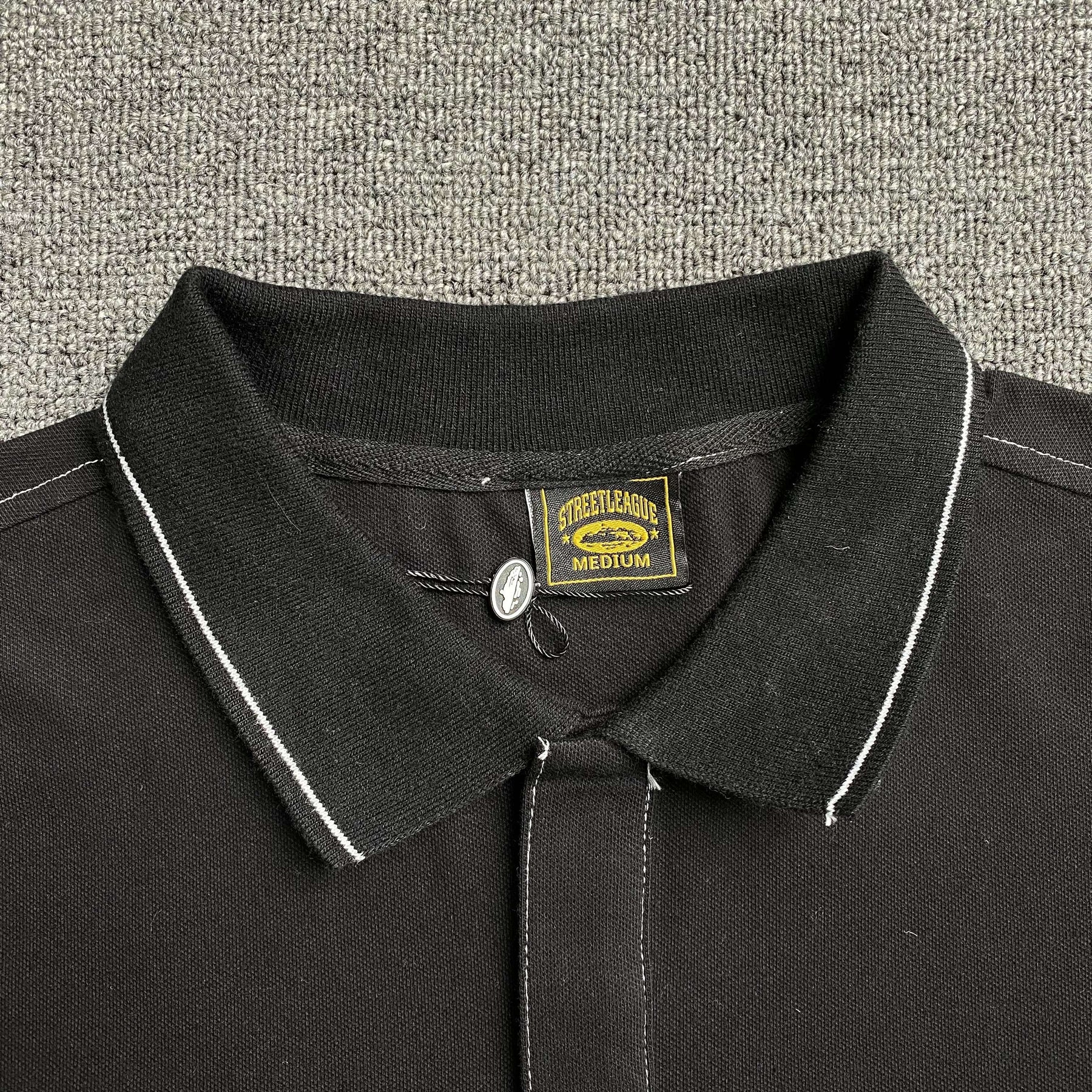 Polo Corteiz “Crest Rugby” ( Preta )