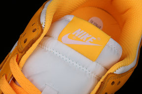 Dunk “Laser Orange”