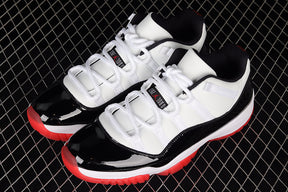 Air Jordan 11 Low ” Concord Bred ”