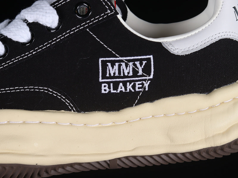 Mihara Yasuyu “Shell Head” ( Preto )