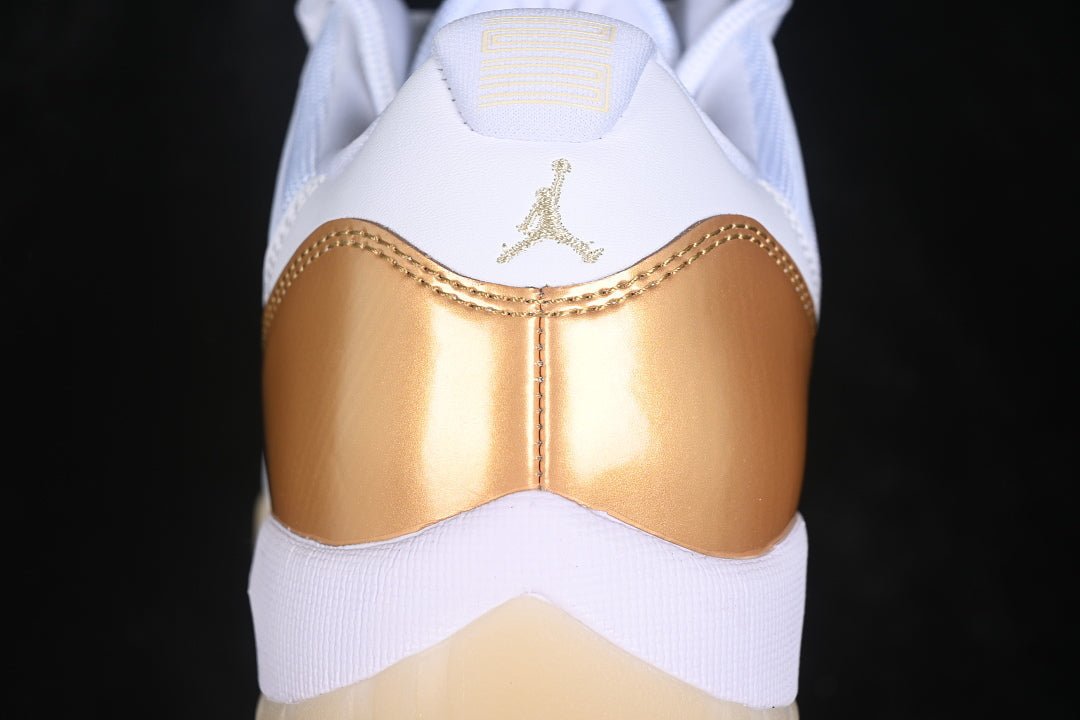 Air Jordan 11 Low ”Mother's Day”