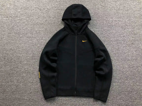 Conjunto Nocta x Nike Tech Fleece “Black Gold”