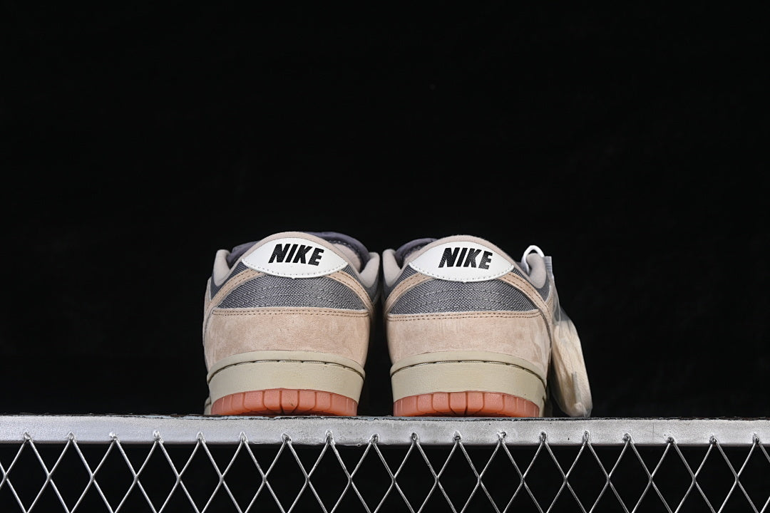 Dunk “Parachute Beige”