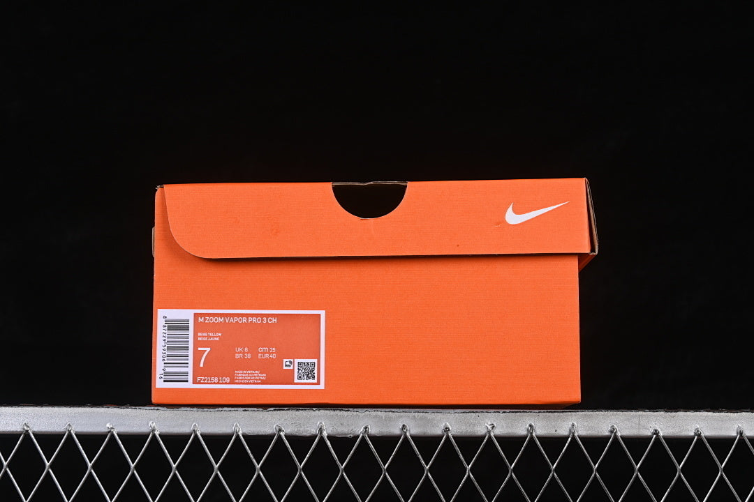 Zoom Vapor Pro 3 “Pale Ivory”