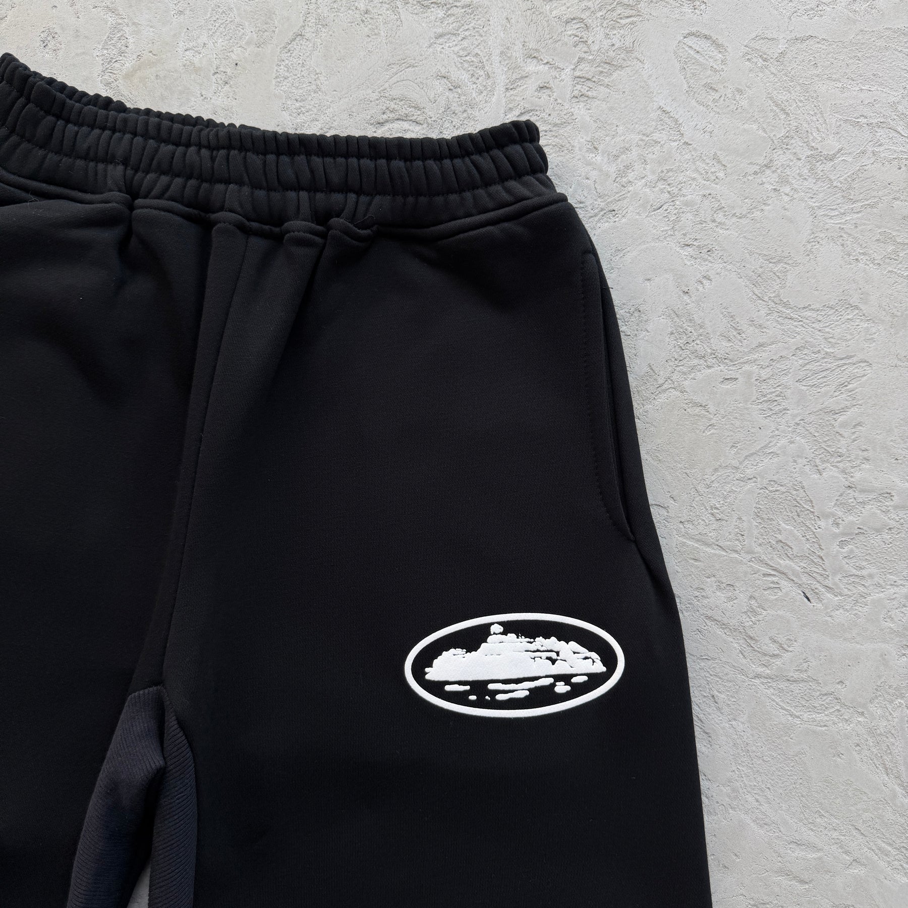 Shorts Corteiz “Island Puff Print” ( Preto )