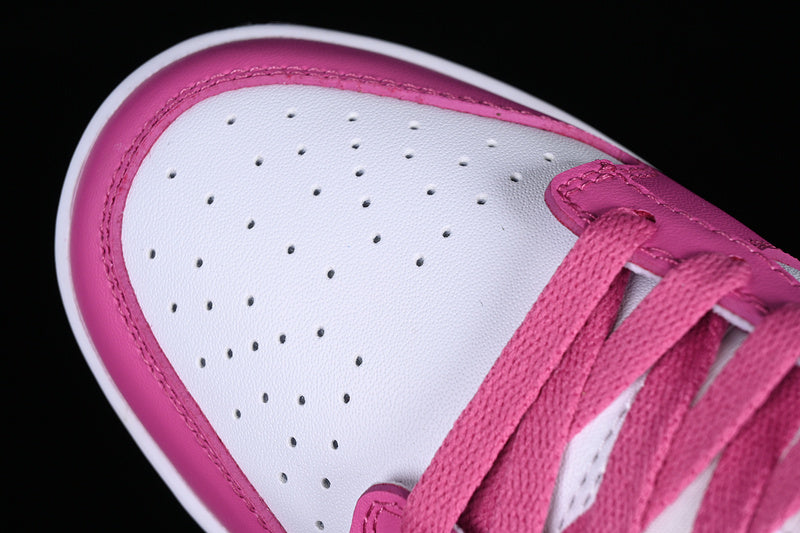 Dunk “Fuchsia”