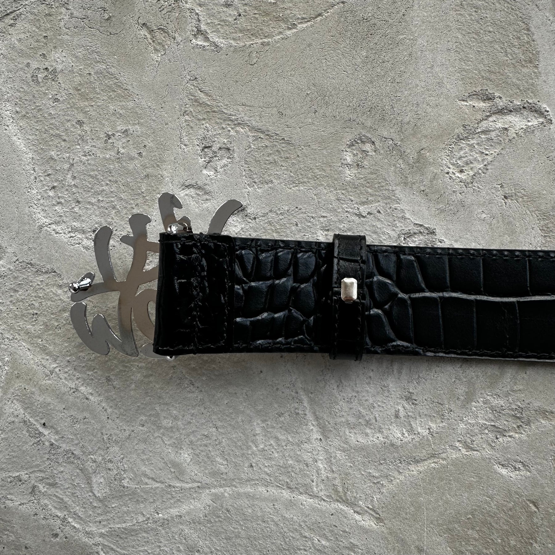 Cinto Mertra “Cow hide”