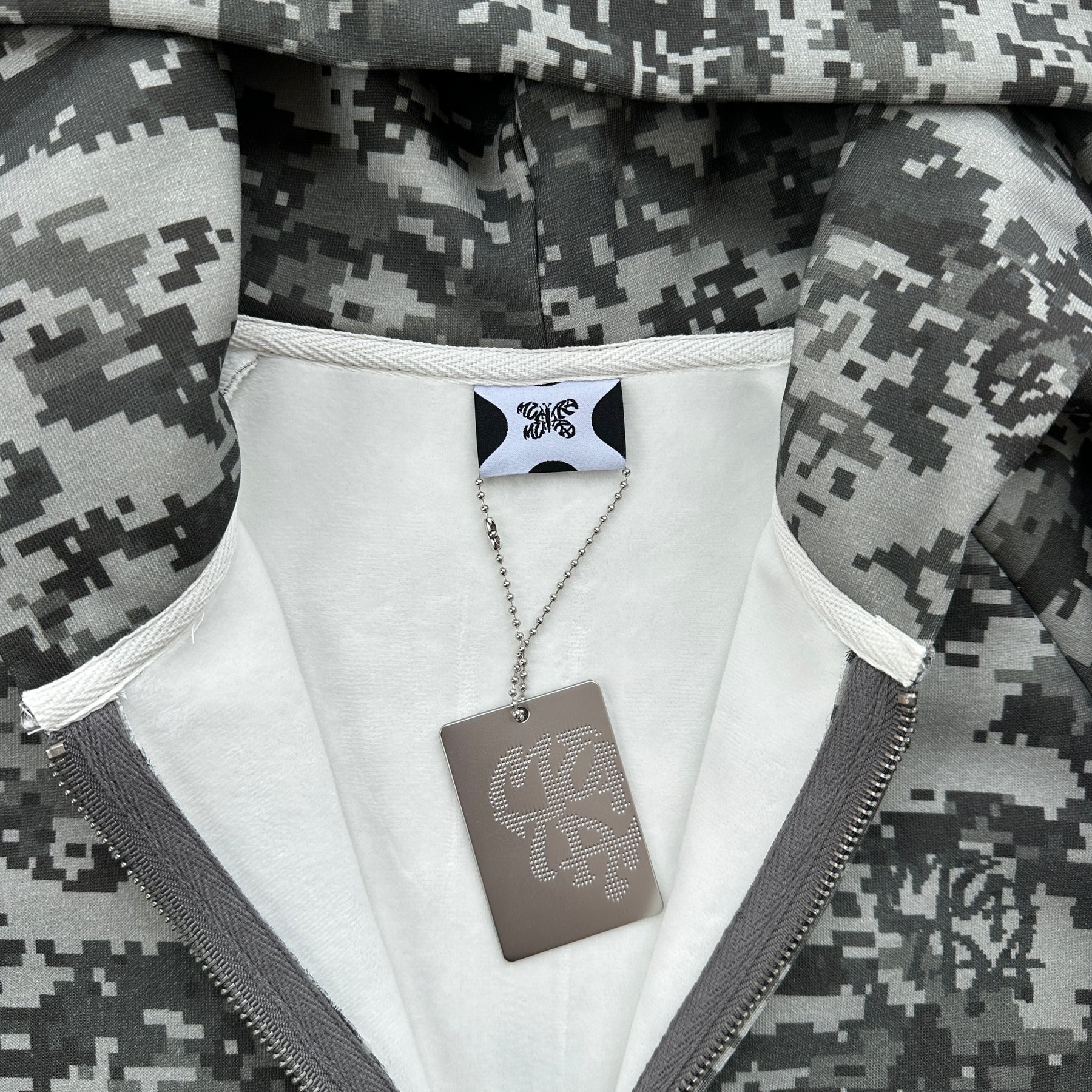 Moletom Mertra “Glitch Camouflage”