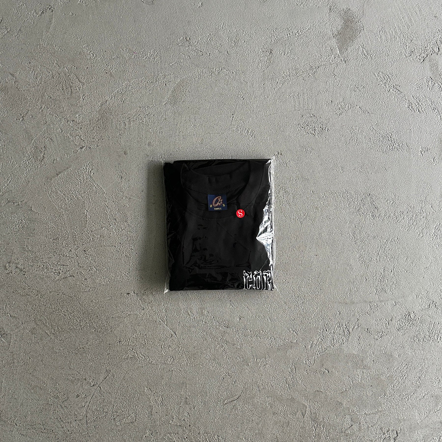 Camisa Corteiz ”Metal Sanskrit Letters”