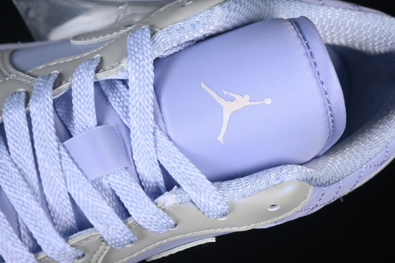 Air Jordan 1 Low “Ghost Pearlized Quilt”