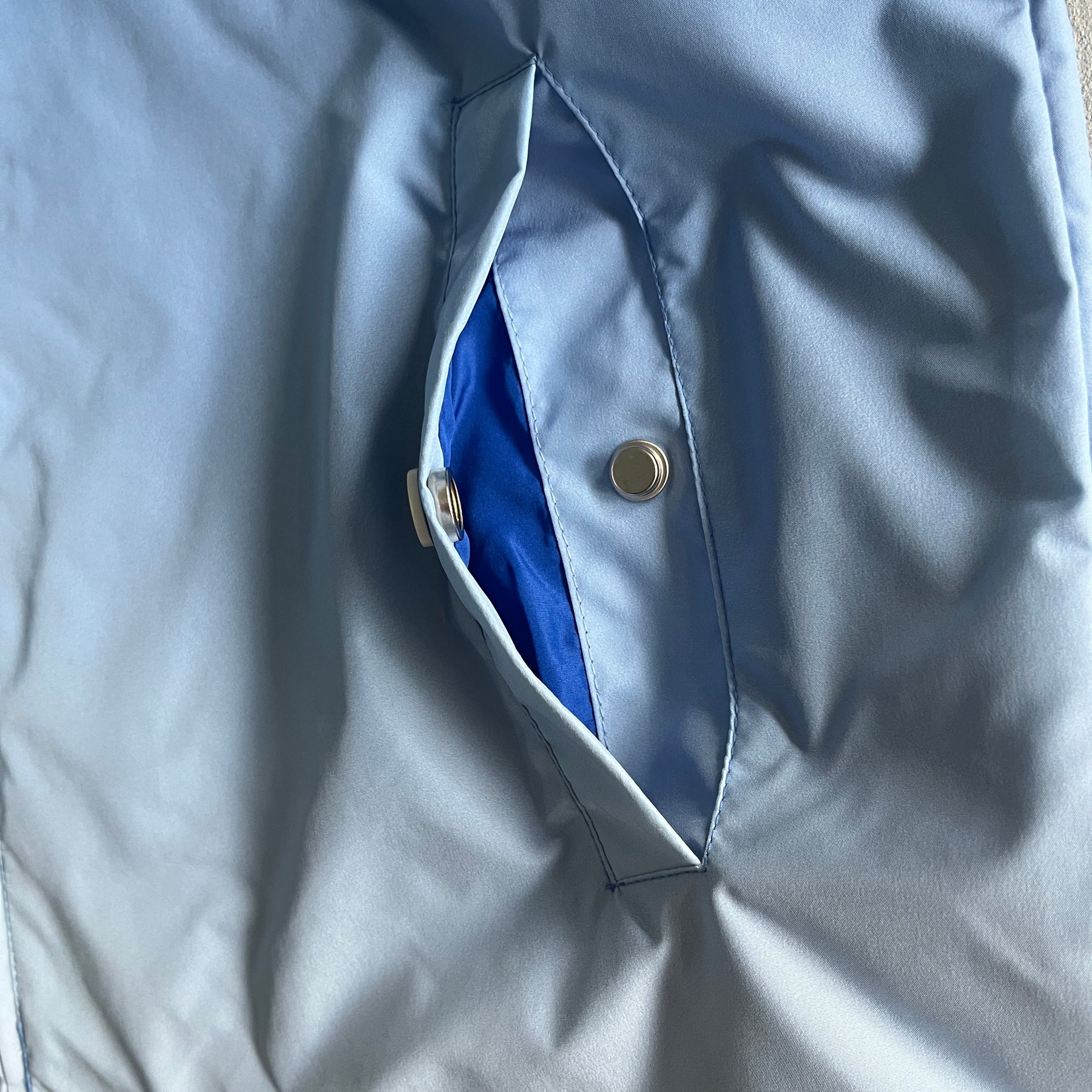 Corta Vento Trapstar “Outline Arch” ( Sky Blue )