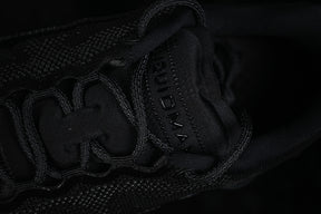 Air Liquid Max ”Triple Black”