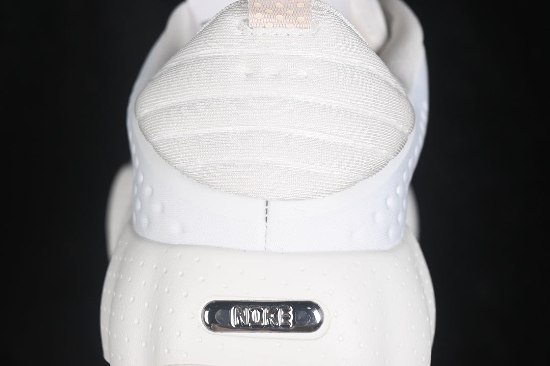 Nike mind 002 “Sail Chalk”