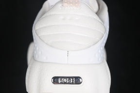 Nike mind 002 “Sail Chalk”