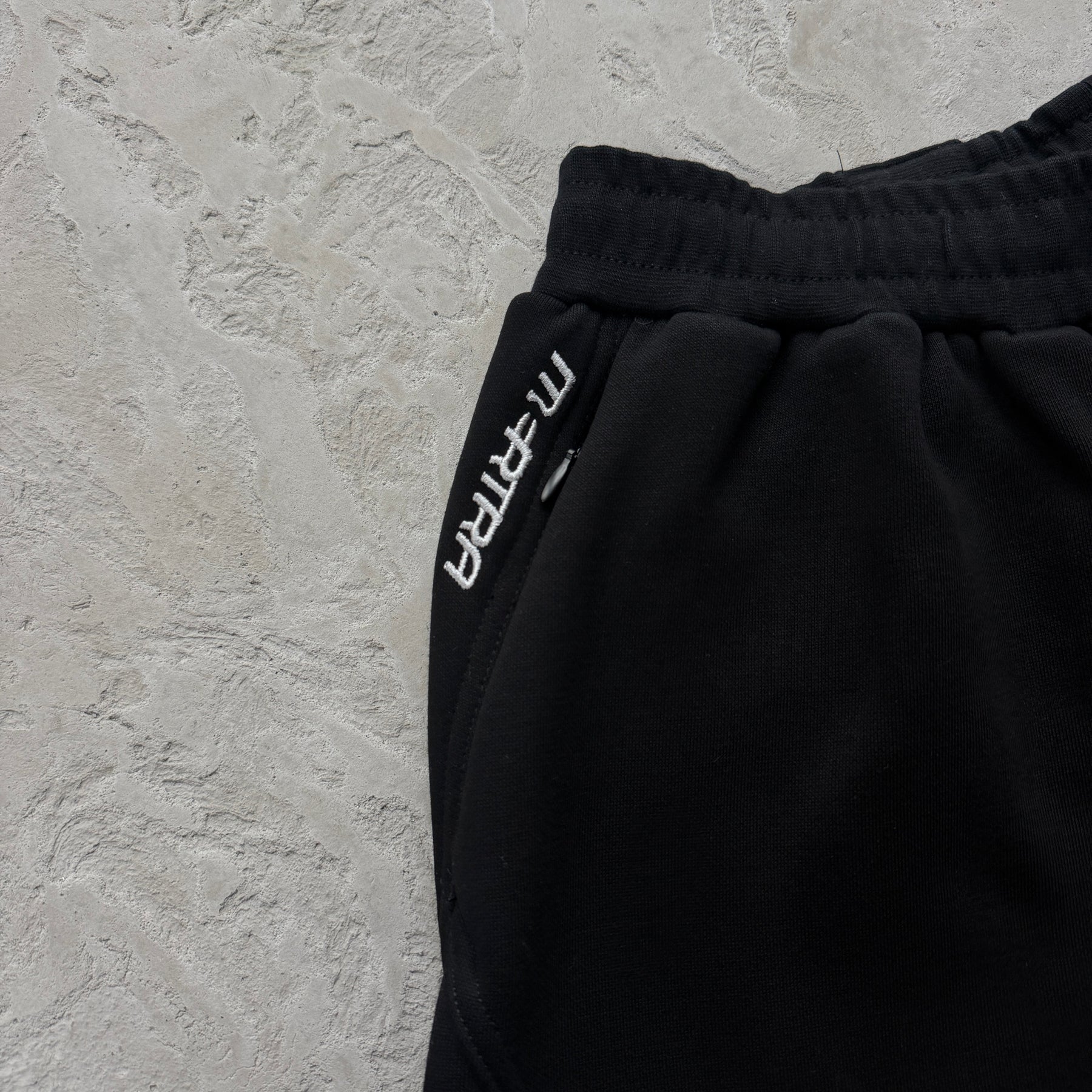 Shorts Mertra “Me Split Panel”