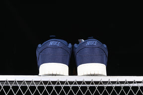 Dunk “Low Desert Ochre and Midnight”