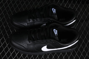 Dunk “Black White Swoosh”