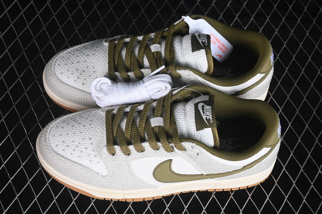 Dunk “Light Bone Pilgrim”