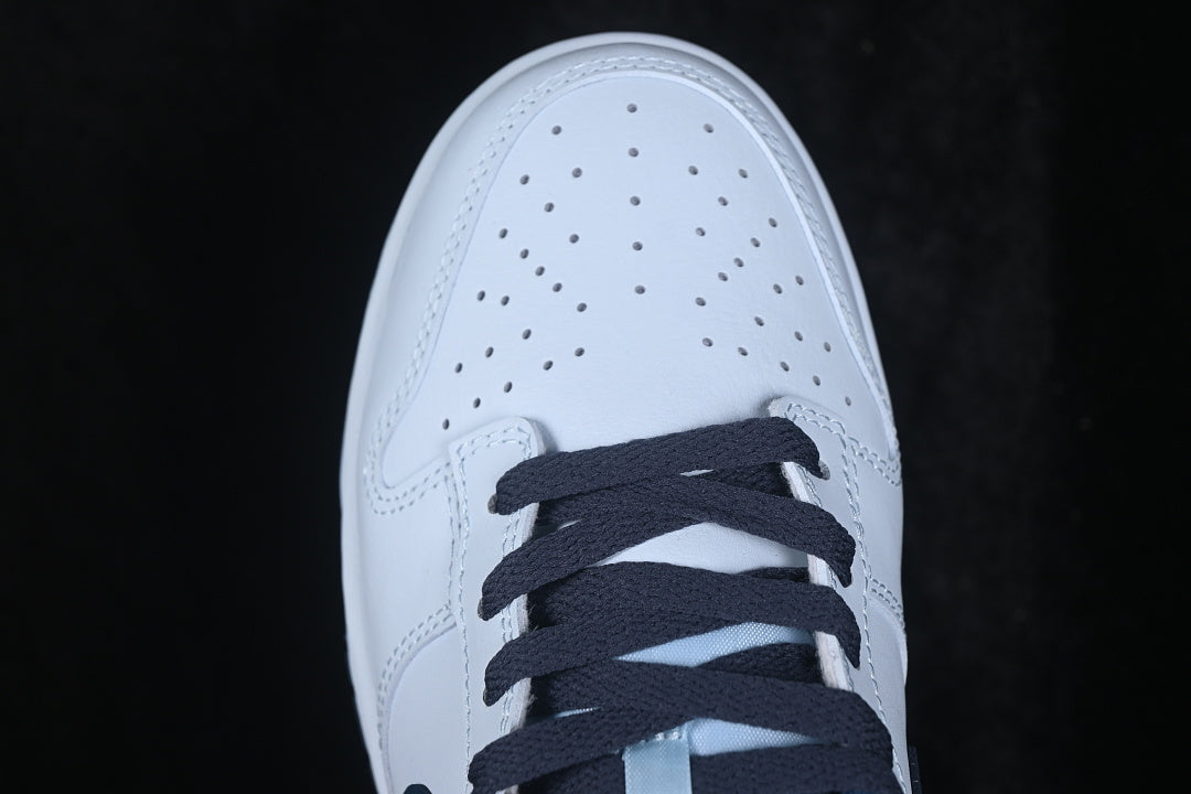 Dunk “Hydrogen Blue”
