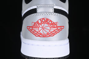 Air Jordan 1 Low "White Fire Red”