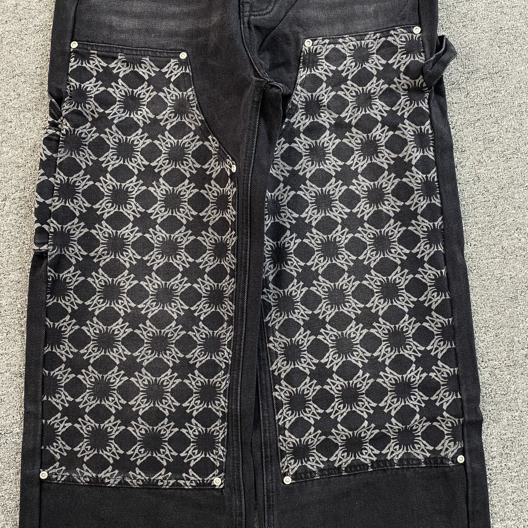 Calça Amiri “Quad Studded” ( Preta )