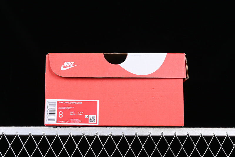 Dunk “Goldenrod”