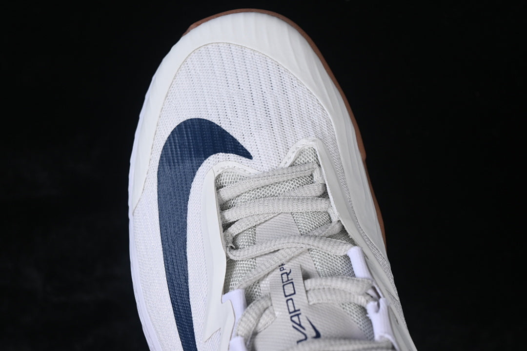 Zoom Vapor Pro 3 “Summit White”