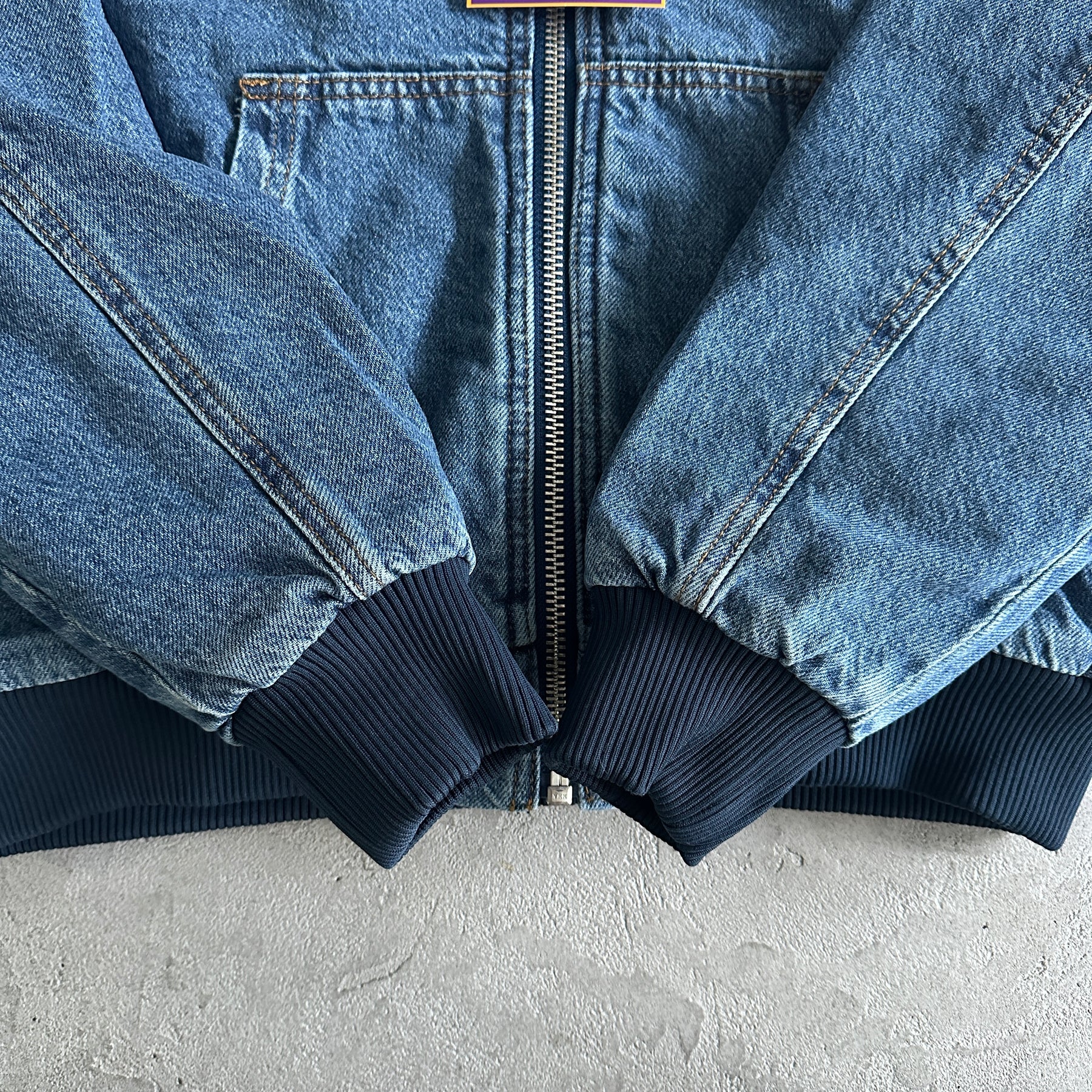 Jaqueta Corteiz “Embossed C-Star”