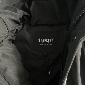 Jaqueta Trapstar “Decoded 2022 Hooded” ( Blackout )