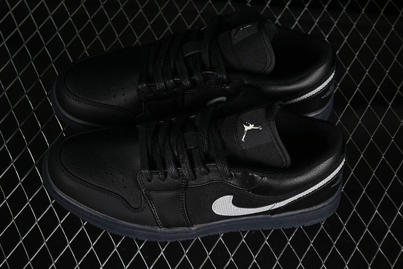 Air Jordan 1 Low “Black White Dark Smoke Grey”