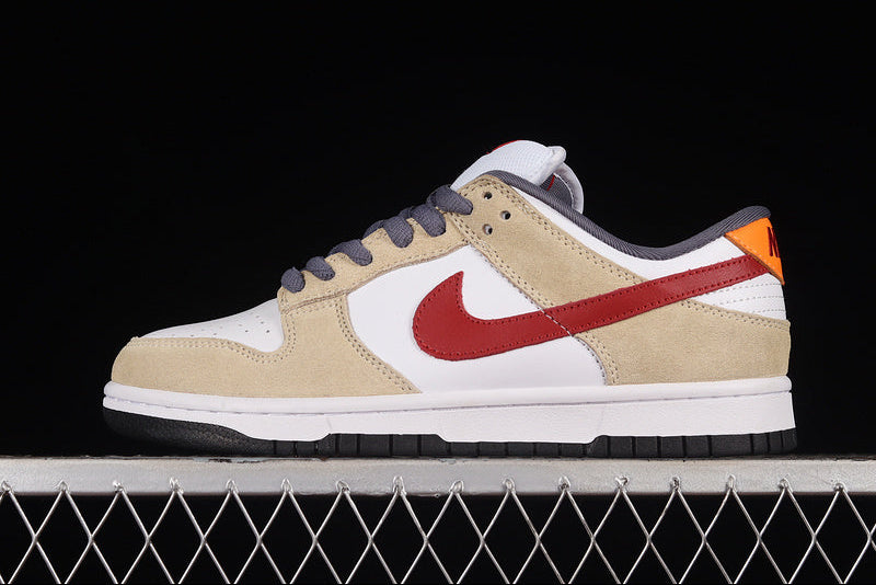 Dunk “Varsity Crimson”