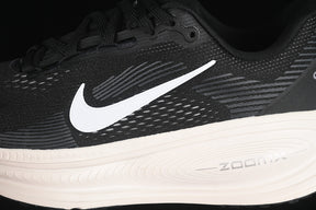 Air Zoom Vomero 18 “White Black”