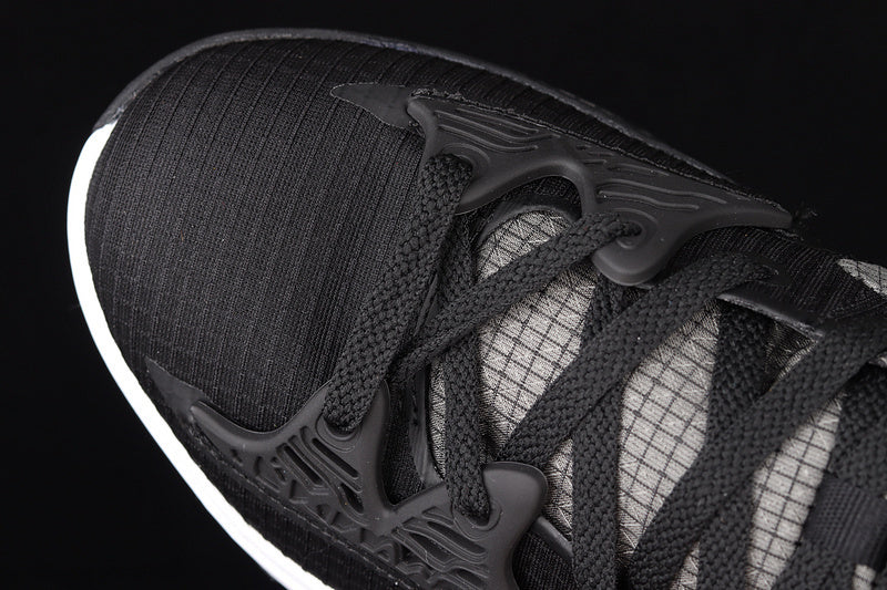 Nike Kyrie Low 4 “Takashi Black”