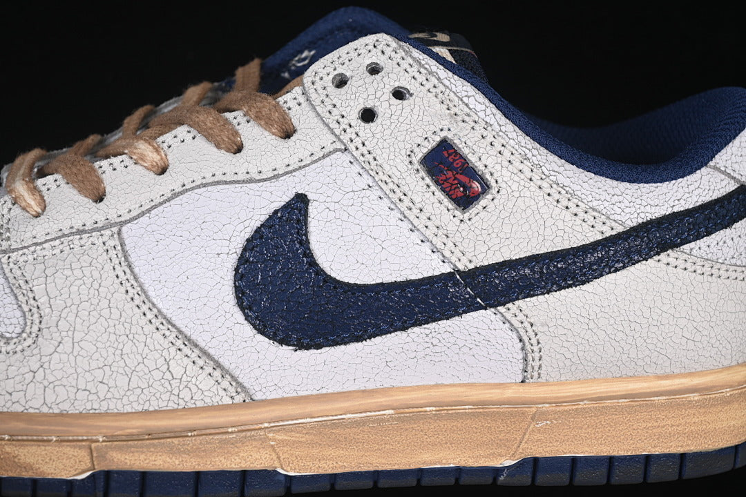 Dunk x Stranger Things  “Phantom And Midnight Navy”