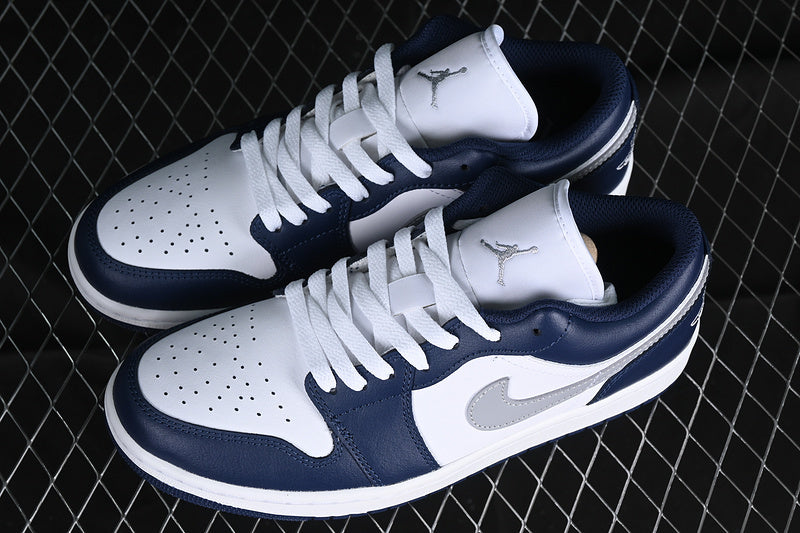 Air Jordan 1 Low “Midnight Navy”