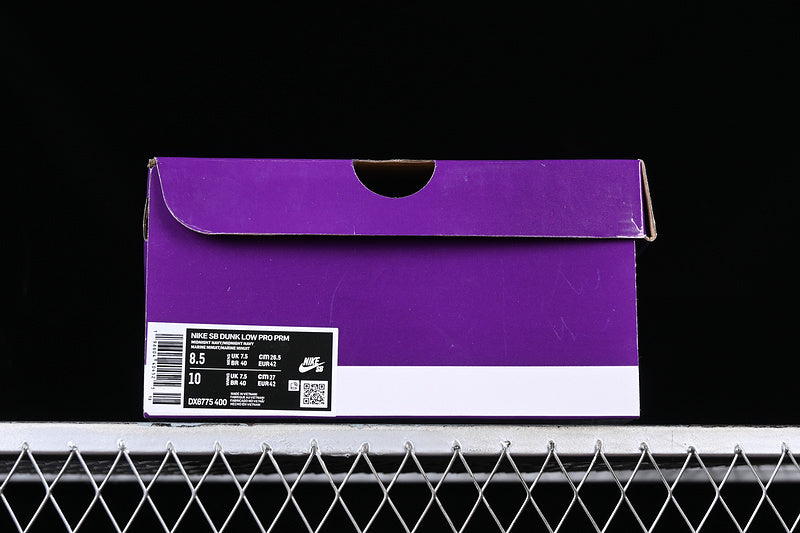 Dunk “Low Desert Ochre and Midnight”