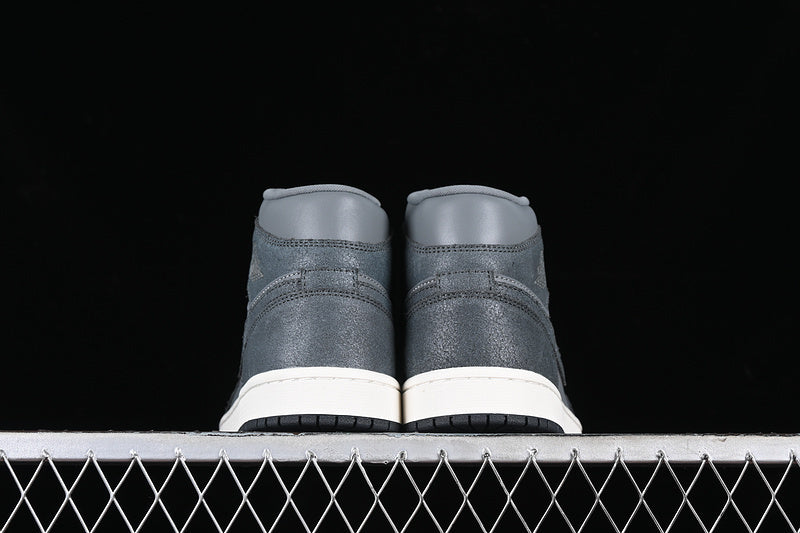 Air Jordan 1 High “Distressed Smoke Grey”